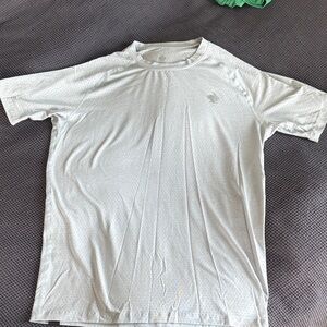 Rabbit Men’s EZ tee perf